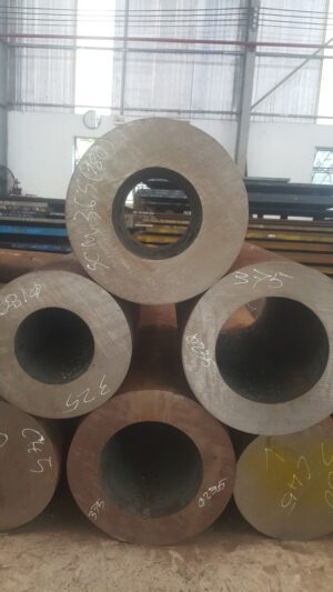 Ống thép hợp kim